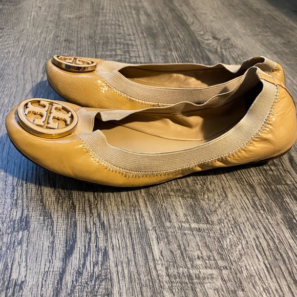 Tory Burch Patent Leather Ballet Flats, Size 6, Nude - Picture 3 of 3